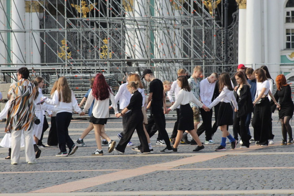 Минпросвещения России не участвовало в создании обсуждаемой школьной формы